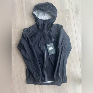NWT Black Diamond Fineline Stretch Rain Shell, Black, Small